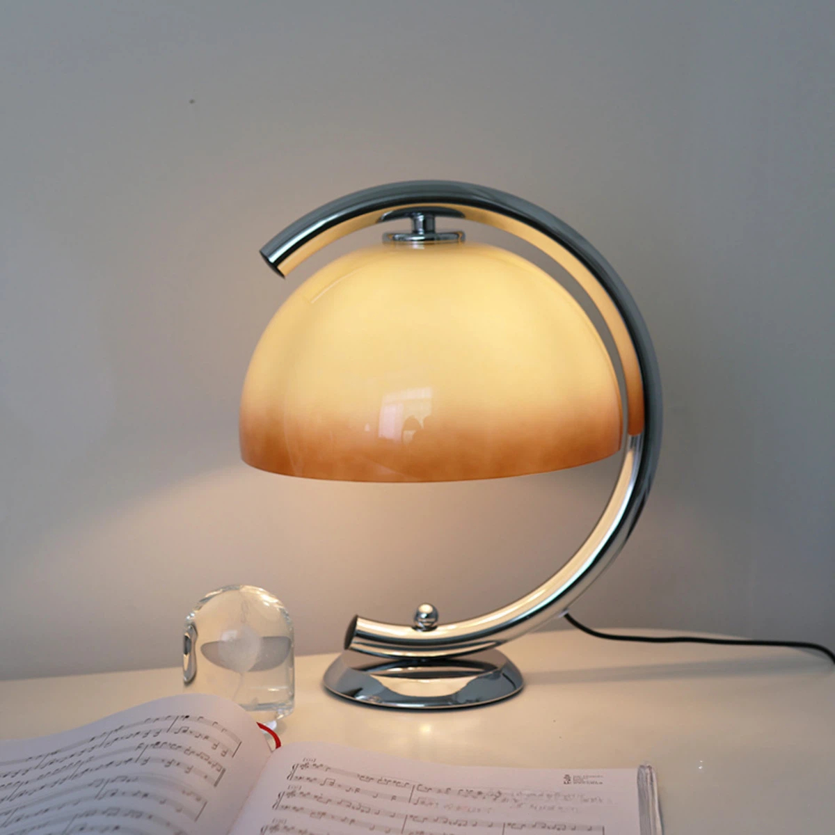 바우하우스 스타일 금속 테이블 라이트, 침실 및 거실용 - Decor Lighting Uk 리뷰 및 가격
